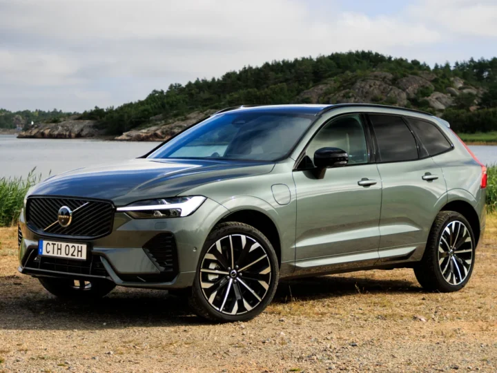 Volvo XC60 — carga con NEV PERU