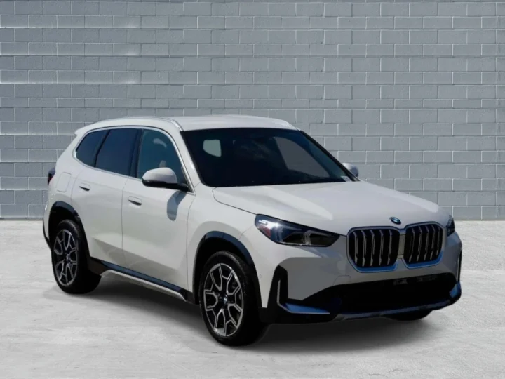 BMW X1 — carga con NEV PERU
